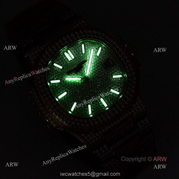 Iced Out Patek Philippe 5719 Patek Philippe Nautilus Bust Down All Gold Watch Replica Iced Out Patek Philippe 5719 Patek Philippe Nautilus Bust Down All Gold Watch Replica