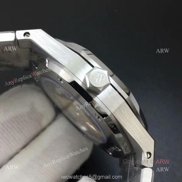 BF Swiss Replica Audemars Piguet Royal Oak 15400 Black Dial Automatic Watch BF Swiss Replica Audemars Piguet Royal Oak 15400 Black Dial Automatic Watch