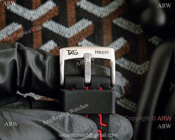 Best Copy Tag Heuer Monaco Watch Rubber Strap Red Subdials Best Copy Tag Heuer Monaco Watch Rubber Strap Red Subdials