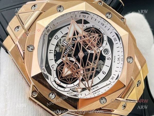 Swiss Replica Hublot Big Bang Sang Bleu Rose Gold Watch For Men With Black Rubber Strap Swiss Replica Hublot Big Bang Sang Bleu Rose Gold Watch For Men With Black Rubber Strap