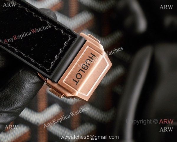 New Replica Hublot Iced Out Rose Gold Sang Bleu Watches 45mm New Replica Hublot Iced Out Rose Gold Sang Bleu Watches 45mm