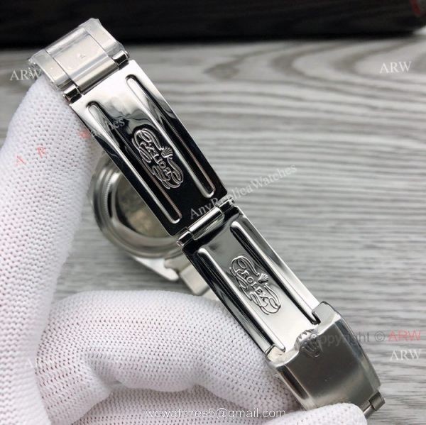 Replica Vintage Rolex GMT-Master 6542 Black Face Asia 2836 Automatic Watch Replica Vintage Rolex GMT-Master 6542 Black Face Asia 2836 Automatic Watch