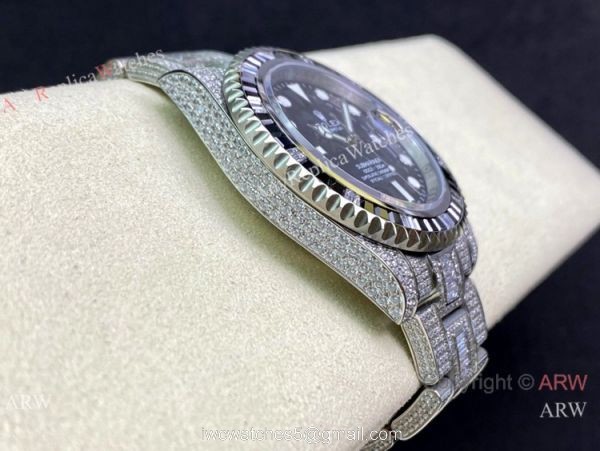 Swiss Replica Rolex Submariner 2836 Iced Out Watch Stainless Steel Black Diamond Bezel Swiss Replica Rolex Submariner 2836 Iced Out Watch Stainless Steel Black Diamond Bezel