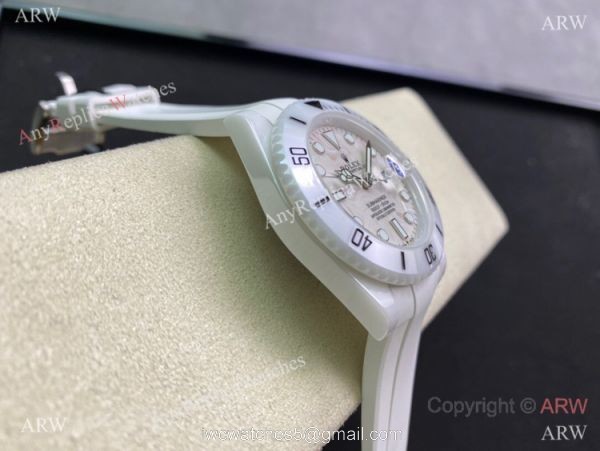 Swiss Rolex Submariner White Ceramic 5G Factory 3135 40mm Watch Swiss Rolex Submariner White Ceramic 5G Factory 3135 40mm Watch