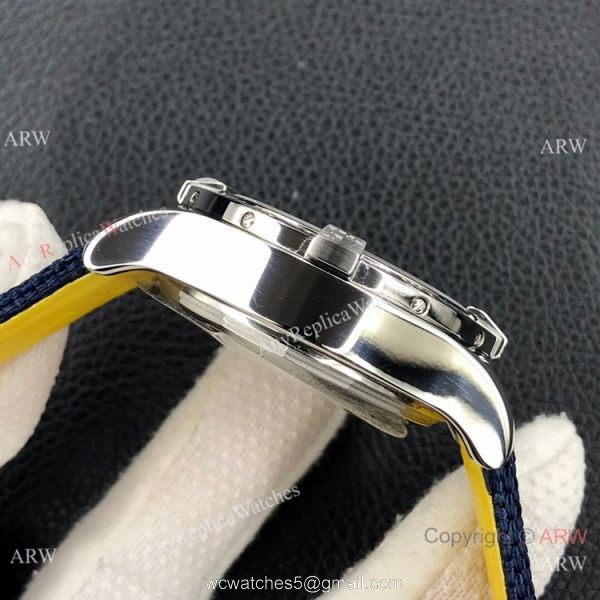 Grade AAA Copy Breitling Avenger II Chronograph 43mm Asian 7750 Watch Silver Case Military Strap Grade AAA Copy Breitling Avenger II Chronograph 43mm Asian 7750 Watch Silver Case Military Strap