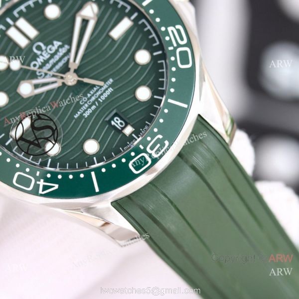 Omega 2022 Novelties Swiss Omega Seamaster 300m Diver VSF 8800 Green Rubber Strap Watch Omega 2022 Novelties Swiss Omega Seamaster 300m Diver VSF 8800 Green Rubber Strap Watch