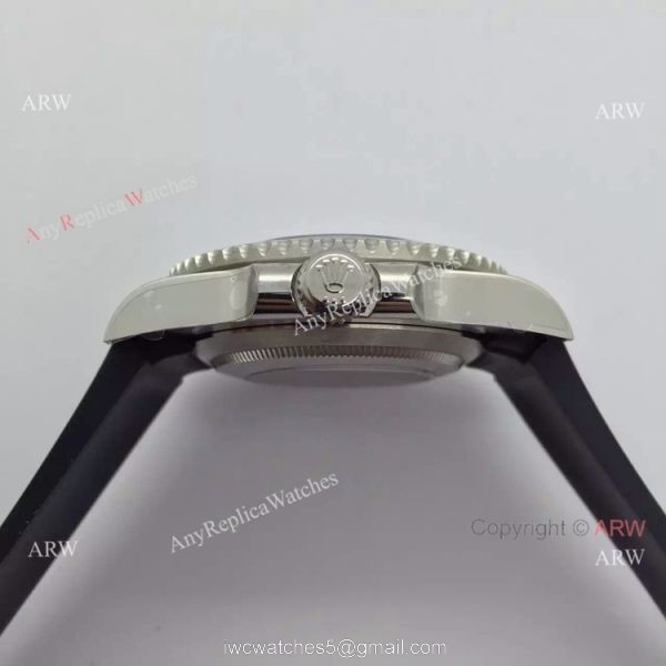 NEW UPGRADED Rolex Submariner Hulk Replica Replica Watch: SS Black Rubber strap NEW UPGRADED Rolex Submariner Hulk Replica Replica Watch: SS Black Rubber strap