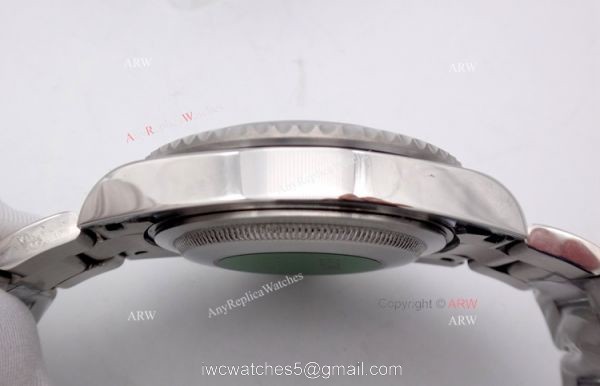 Rolex 50th Anniversary Kermit Submarimer Replica Watch 16610LV Rolex 50th Anniversary Kermit Submarimer Replica Watch 16610LV