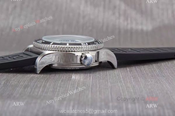 Replica Breitling Superocean Abyss Watch SS Black Yellow Inner Bezel Black Rubber Replica Breitling Superocean Abyss Watch SS Black Yellow Inner Bezel Black Rubber