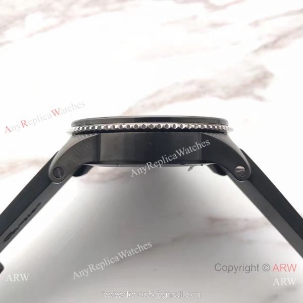 Swiss Replica Calibre De Cartier Diver Black PVD Watch Silver Fluted Bezel Swiss Replica Calibre De Cartier Diver Black PVD Watch Silver Fluted Bezel
