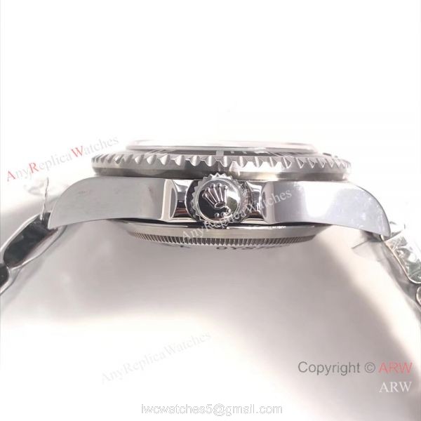 Replica Rolex Vintage SEA-Dweller Limited Edition SS Black Bezel Watch Replica Rolex Vintage SEA-Dweller Limited Edition SS Black Bezel Watch