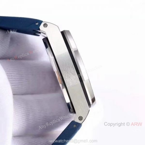 Low Price Audemars Piguet Royal Oak Offshore Chronograph Watch White Rubber Strap Low Price Audemars Piguet Royal Oak Offshore Chronograph Watch White Rubber Strap