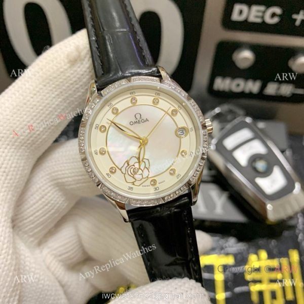 Omega Water Resistant Lady Watches Copy Gold Diamond Case Omega Water Resistant Lady Watches Copy Gold Diamond Case