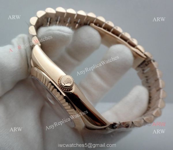 Replica Presidential Rolex Day date 40mm Watch Rose Gold stripped Dial Replica Presidential Rolex Day date 40mm Watch Rose Gold stripped Dial