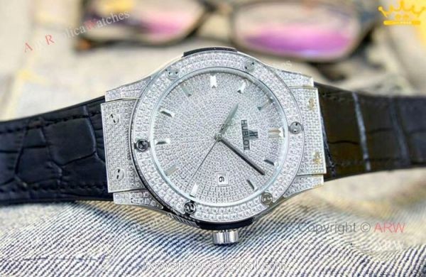 Best ARW Replica Watches Hublot Classic Fusion Iced Out Watch Best ARW Replica Watches Hublot Classic Fusion Iced Out Watch
