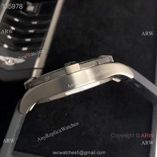 GB Replica Breitling Avenger blackbird Swiss 2824 Watch Black Rubber Strap GB Replica Breitling Avenger blackbird Swiss 2824 Watch Black Rubber Strap