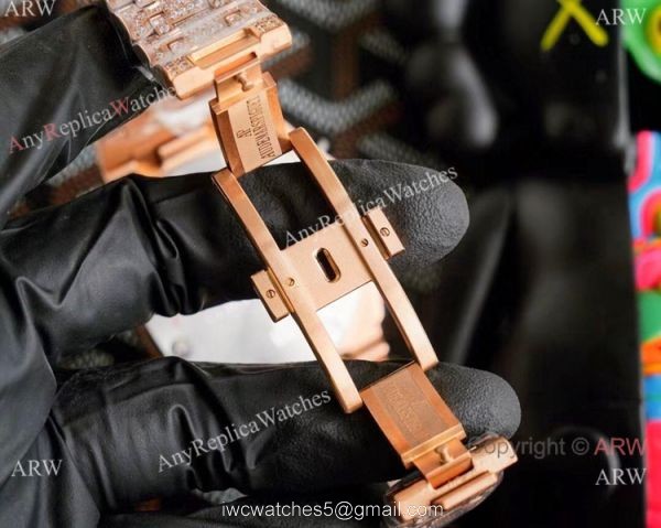 Rose Gold Royal Oak Offshore AP Iced Out Replica Watch for Sale Rose Gold Royal Oak Offshore AP Iced Out Replica Watch for Sale