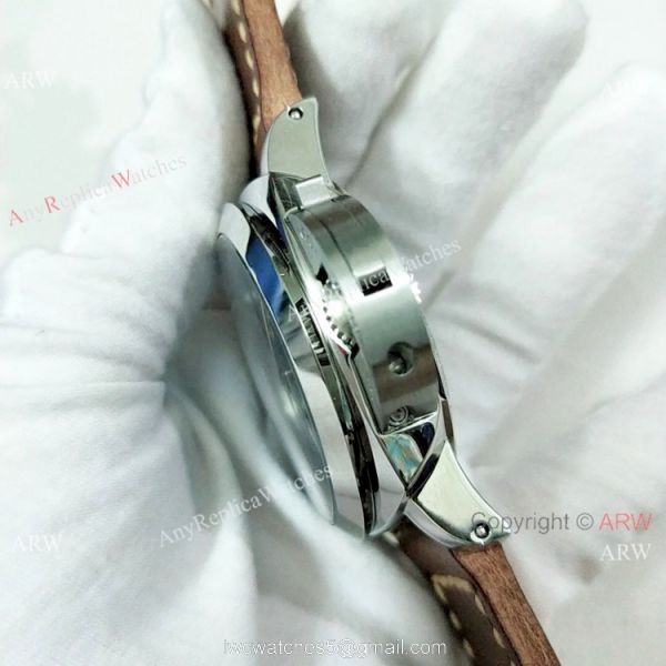 AAA Replica Panerai Luminor GMT 10 days PAM00689 Watch SS Blue Face AAA Replica Panerai Luminor GMT 10 days PAM00689 Watch SS Blue Face