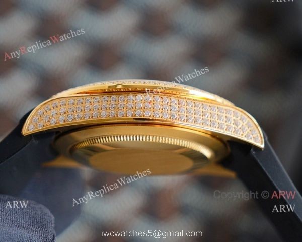 High Quality Rolex GMT-Master II Iced Out Watch Rubber Strap High Quality Rolex GMT-Master II Iced Out Watch Rubber Strap