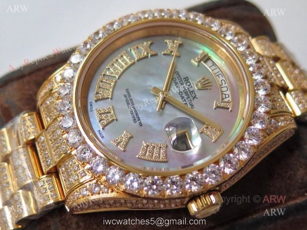 Best Replica Rolex Day-Date 40 Yellow Gold Full Diamond Watch Best Replica Rolex Day-Date 40 Yellow Gold Full Diamond Watch