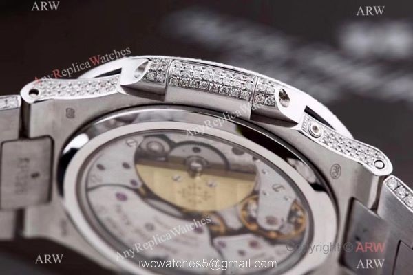 Iced Out Patek Philippe Nautilus Moon Phase Power Reserve 5712 Watch Swiss Grade Watch Iced Out Patek Philippe Nautilus Moon Phase Power Reserve 5712 Watch Swiss Grade Watch
