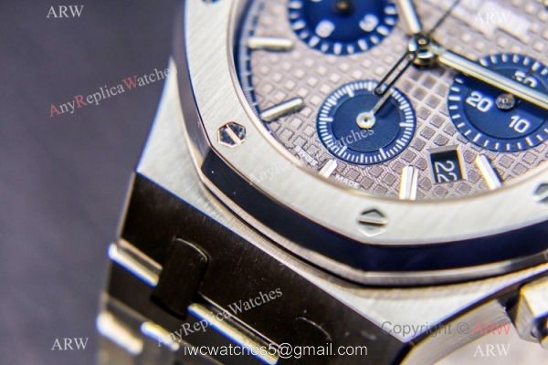 Grade 1A Swiss Copy Audemars Piguet Royal Oak ETA7750 Men Watch Stainless Steel Gray Dial Grade 1A Swiss Copy Audemars Piguet Royal Oak ETA7750 Men Watch Stainless Steel Gray Dial