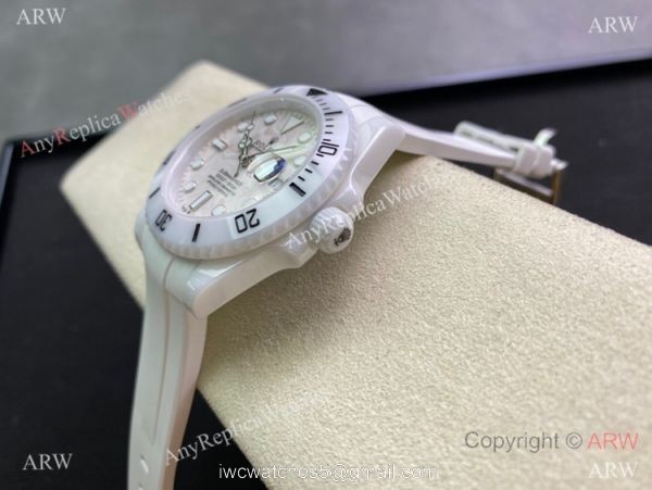 Swiss Rolex Submariner White Ceramic 5G Factory 3135 40mm Watch Swiss Rolex Submariner White Ceramic 5G Factory 3135 40mm Watch