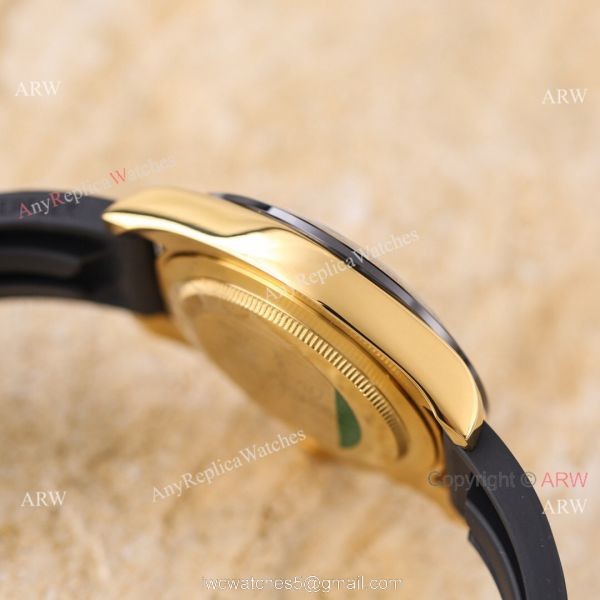 Knock-off V3 Rolex Daytona 43MM White Face Gold Case Rubber Strap Watch Knock-off V3 Rolex Daytona 43MM White Face Gold Case Rubber Strap Watch