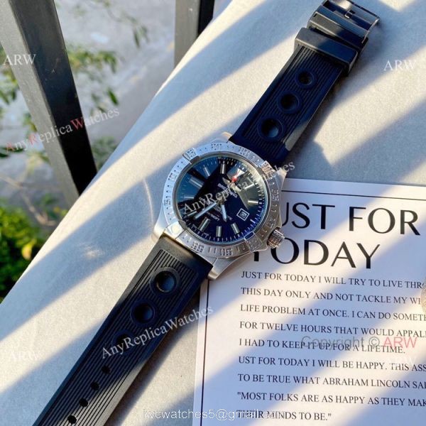 Replica Breitling Avenger Automatic 44mm Watch Blue Rubber Strap