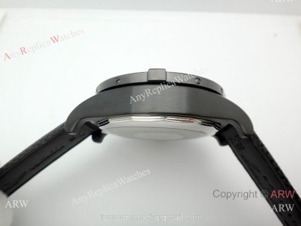Replica Breitling Watch: Chronometre Certifie 1000m Silver Sub-Dials