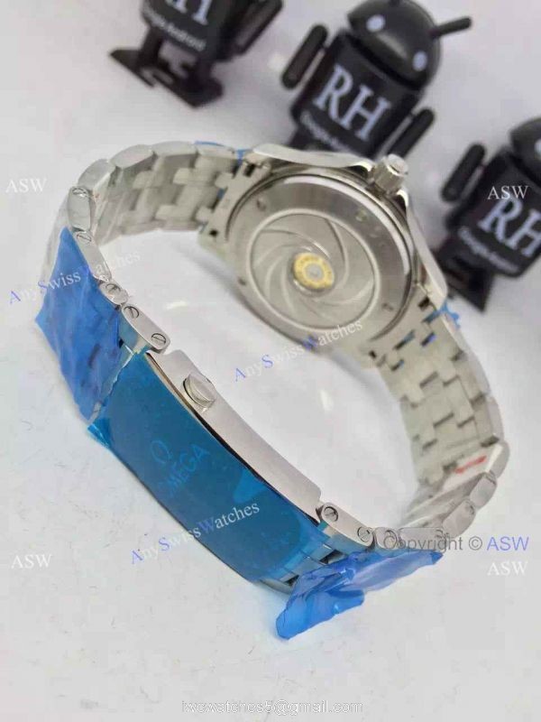Replica Swiss 2836 Omega 007 Watch Replica for 50th Anniversary