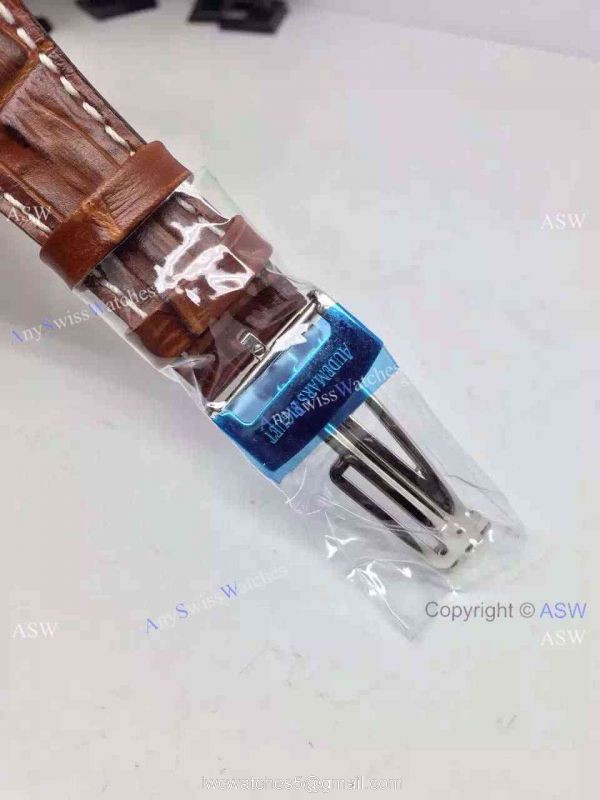 Replica Swiss Audemars Piguet Watch Diamond case Brown Leather Watch Band