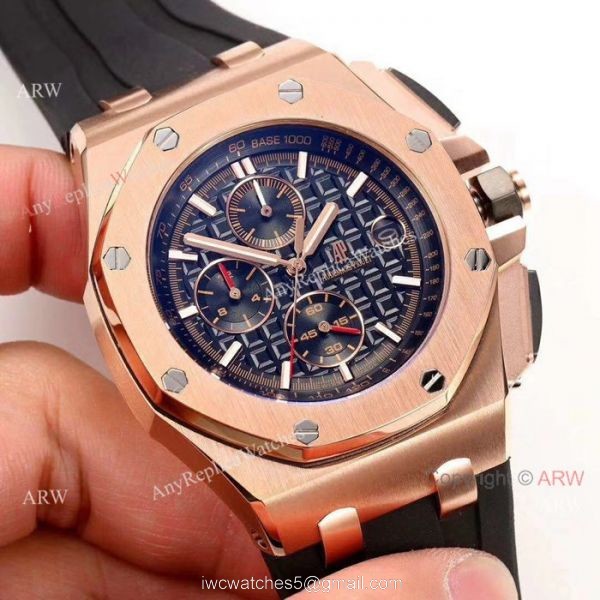 Replicas Audemars Piguet Royal Oak Offshore 44mm Watch Dark Blue Face