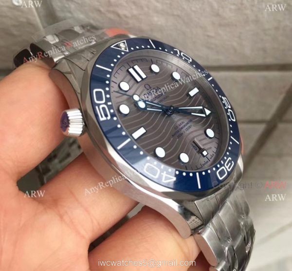 (OM) Omega Seamaster 300 Replica Watch with Swiss 8800