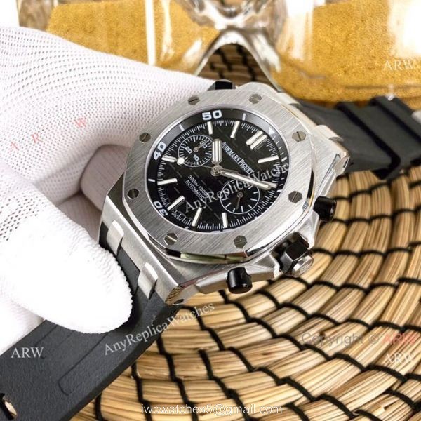 Audemars Piguet Royal Oak Offshore Diver Automatic watch SS Blue Face