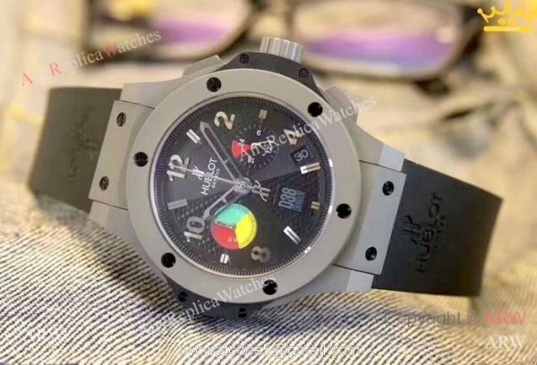 Replica Hublot Big Bang Chrono 45mm Watch Black Rubber Strap