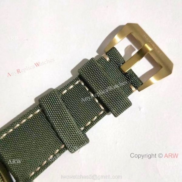 Yellow Gold Panerai Submersible Replica Watch Green Dial PAM 382