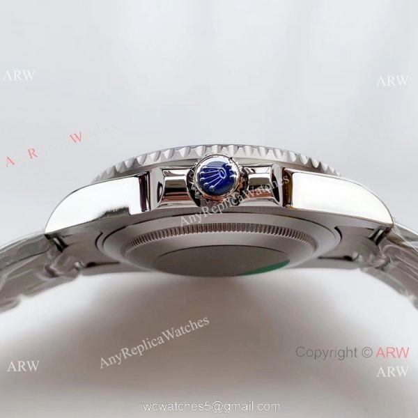 Swiss Grade Replica Rolex GMT-Master II Black Ceramic Bezel Watch NOOB V3