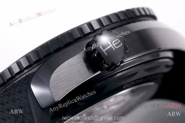 VS Factory Omega Seamaster Planet Ocean Deep Black 8906 Replica Watch