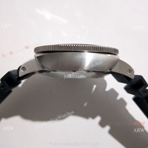 Copy Panerai Luminor Submersible PAM683 Watch Stianless Steel Black Bezel