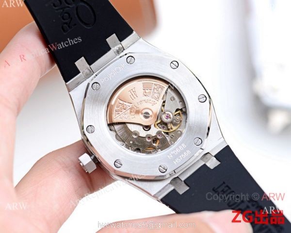 Fake Audemars Piguet Royal Oak 42mm Watch Black Dial Black Rubber Strap