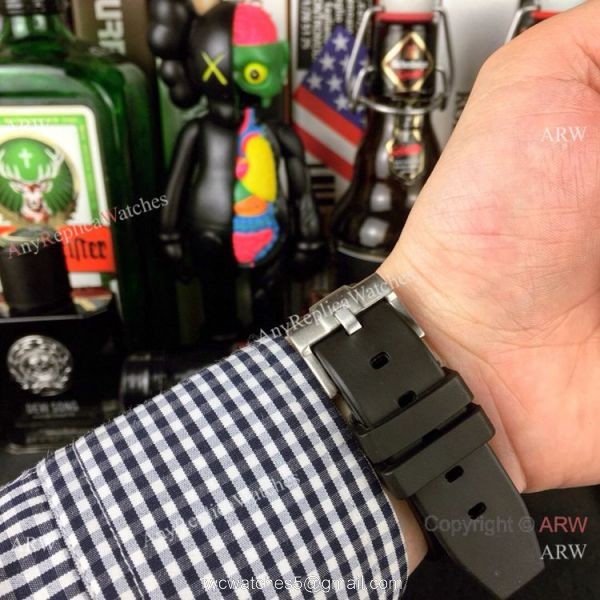 New Rolex Submariner Rose Gold Rubber Strap Watch Rainbow Bezel