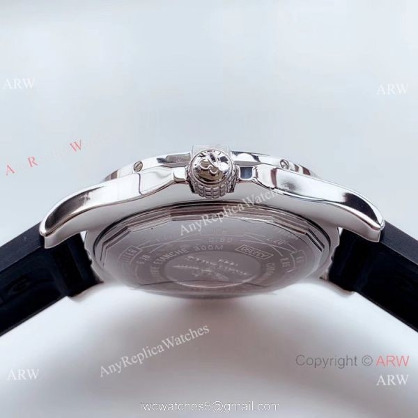 Noob Factory V2 Breitling Avenger II GMT Replica Watch Black Dial Diamond Bezel