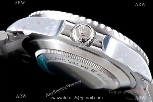 1:1 Replica Rolex Sea-Dweller ARF V3 ETA2824 Stainless Steel Watch 43MM