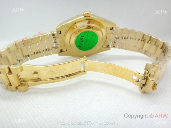 Replica Rolex Presidential Diamond Day-Date Green Dial Yellow Gold Watch 40mm