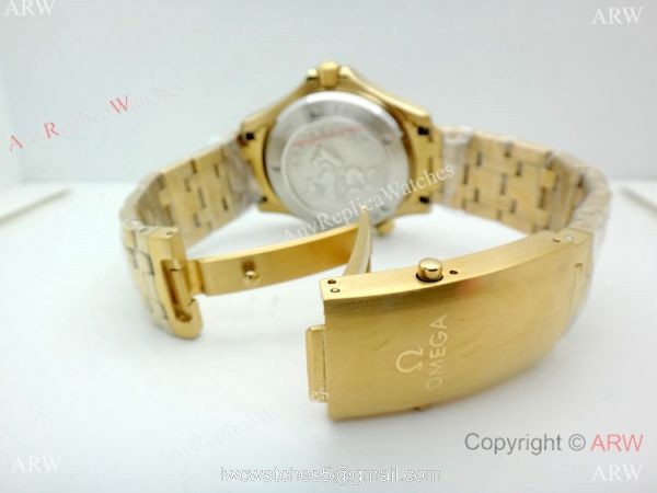 New Copy Omega Commanders 007 James Bond Yellow Gold Men Watch