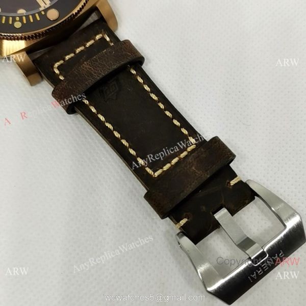 Panerai Luminor Submersible PAM00968 Watch Brass Case