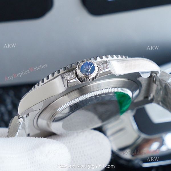 Swiss Replica Rolex GMT-Master II Full Diamonds Rolex 116758 Watch