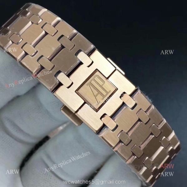 BF Swiss Replica AP 15400 Audemars Piguet Royal Oak Rose Gold Silver Dial Watch