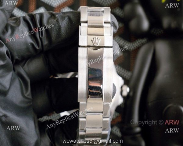 Top Replica Rolex Submariner Rainbow Bezel Blue Dial Watch